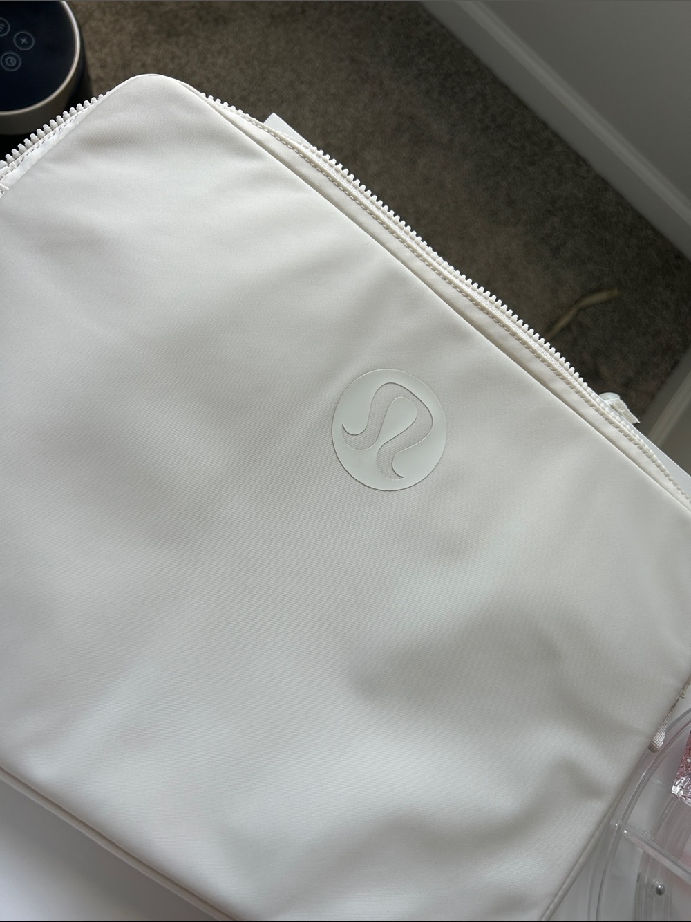 lululemon athletica Cream Zip Tech Sleeve - Laptop Sleeve - Picture 4 of 6